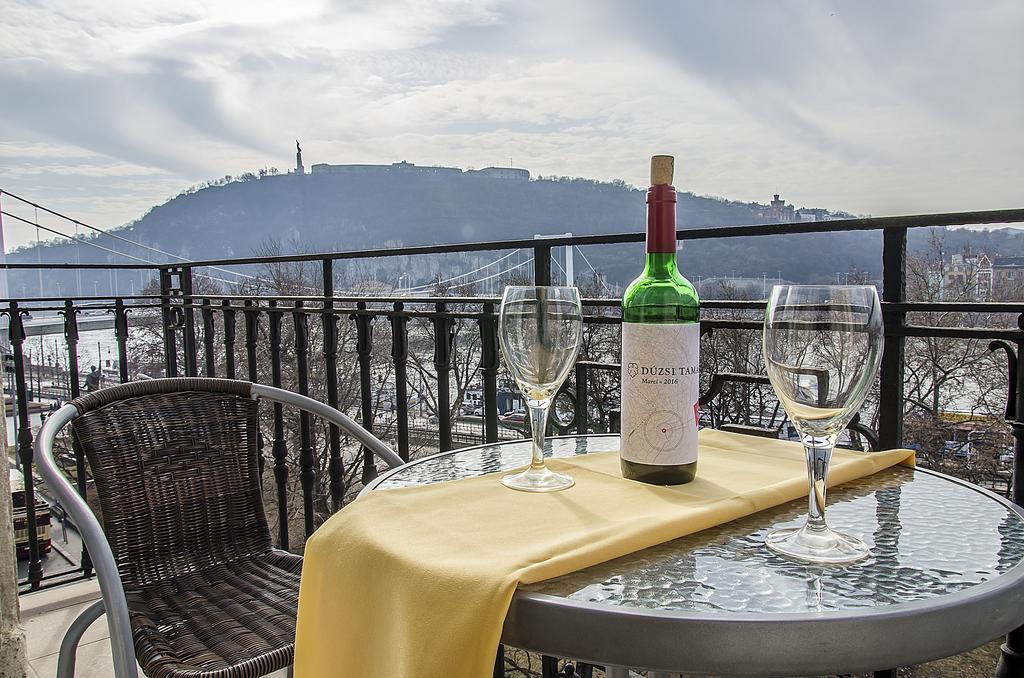 Danube Pest-Side Apartment บูดาเปสต์ ภายนอก รูปภาพ