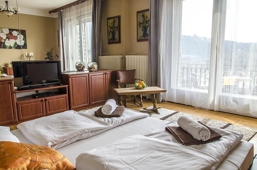 Danube Pest-Side Apartment บูดาเปสต์ ภายนอก รูปภาพ