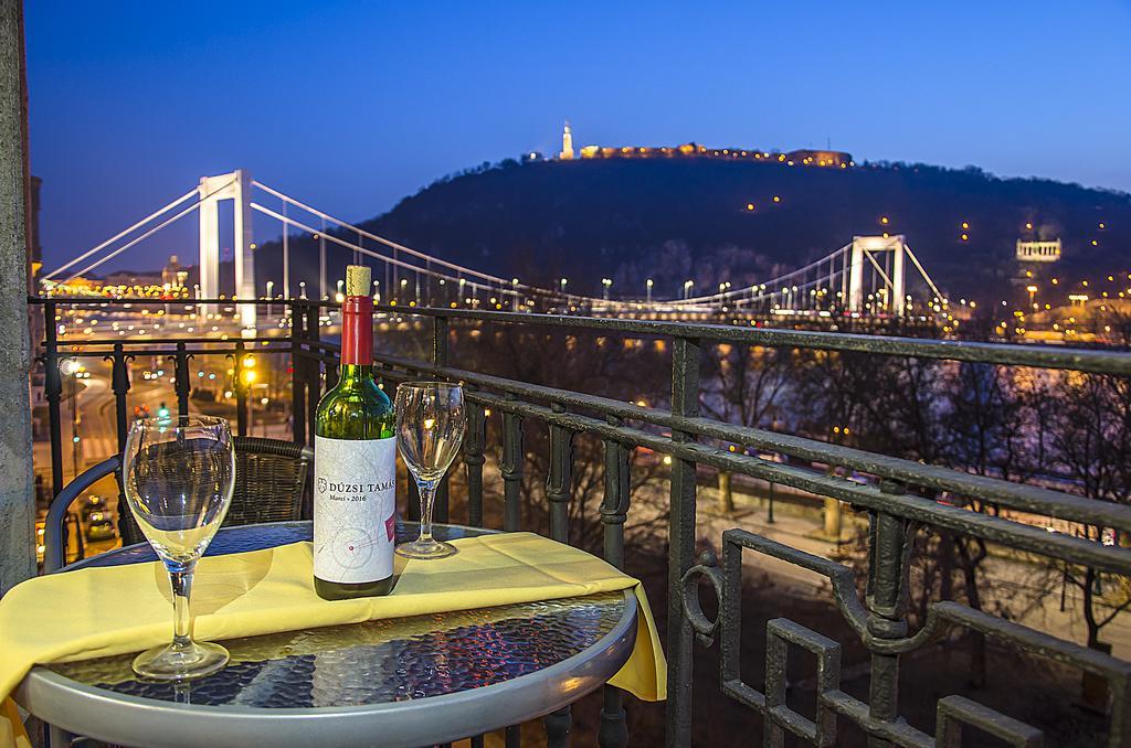 Danube Pest-Side Apartment บูดาเปสต์ ภายนอก รูปภาพ
